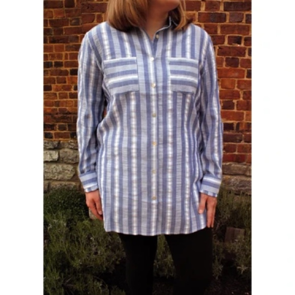 Tunic button down top